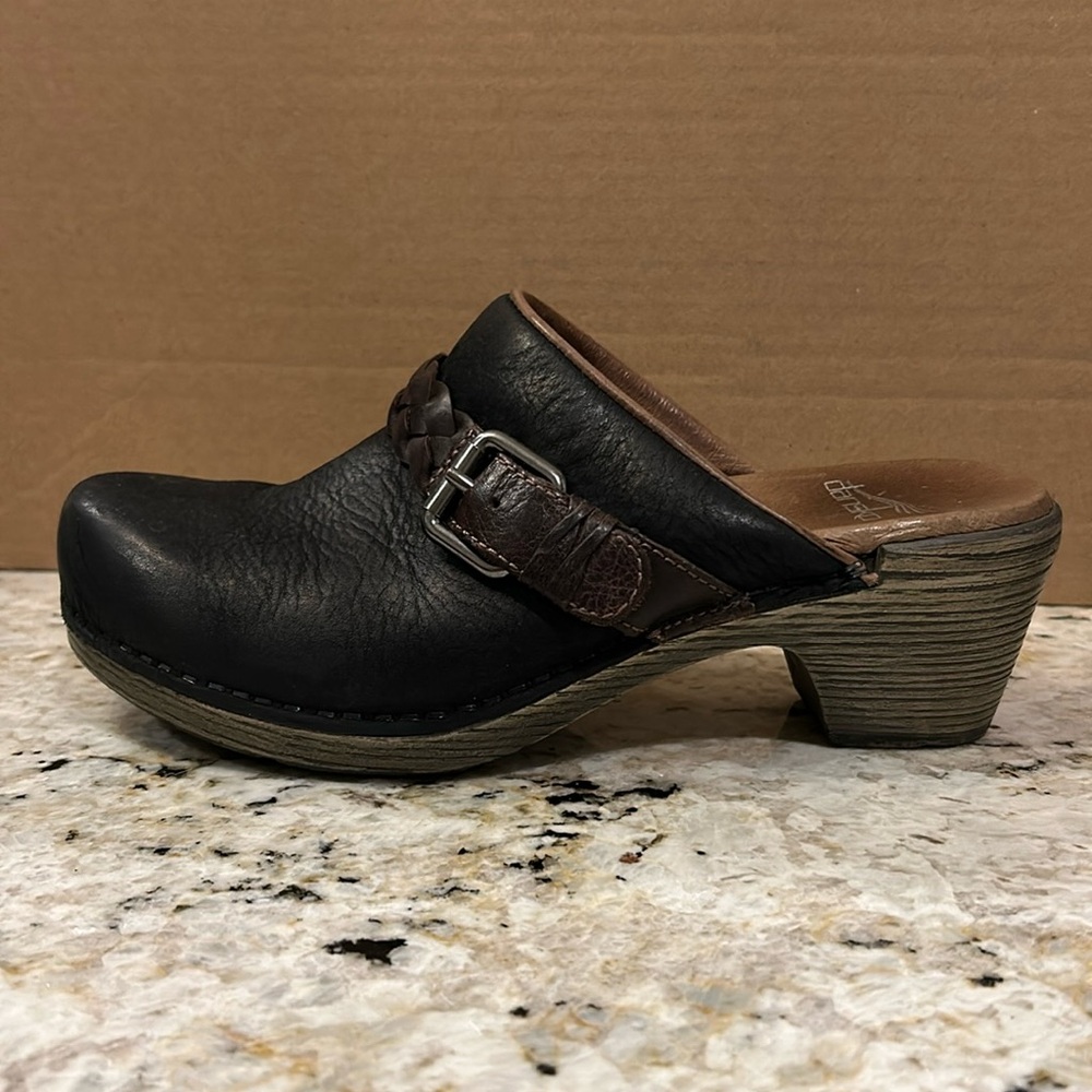 Dansko Melanie Mule Clog - Black with Brown Accent Braid/Buckle